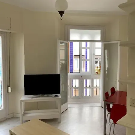 3 Con Parking San Juan * Malaga
